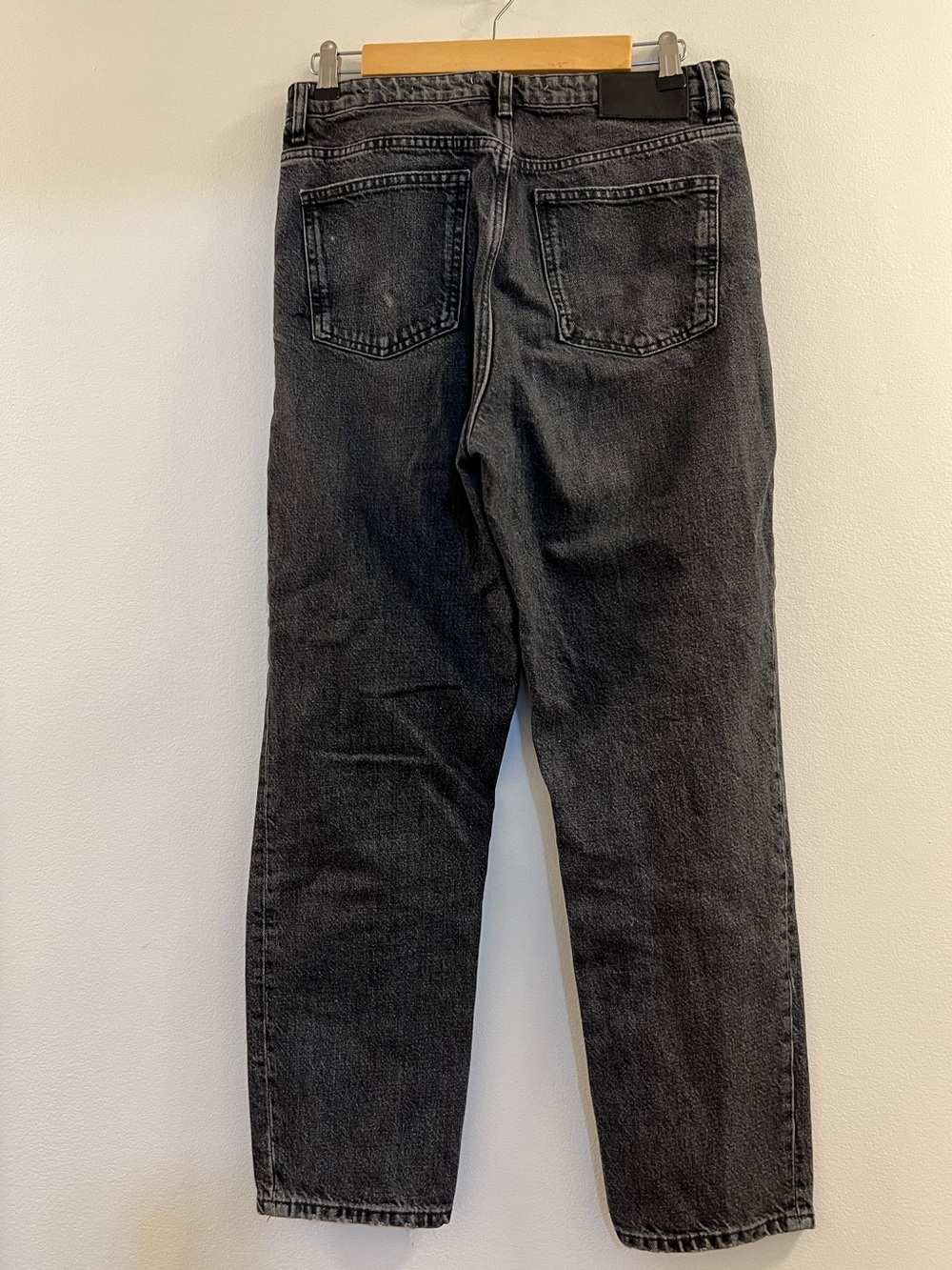 88. Zara High Rise Mom Fit Black Jeans - Picture 6 of 13